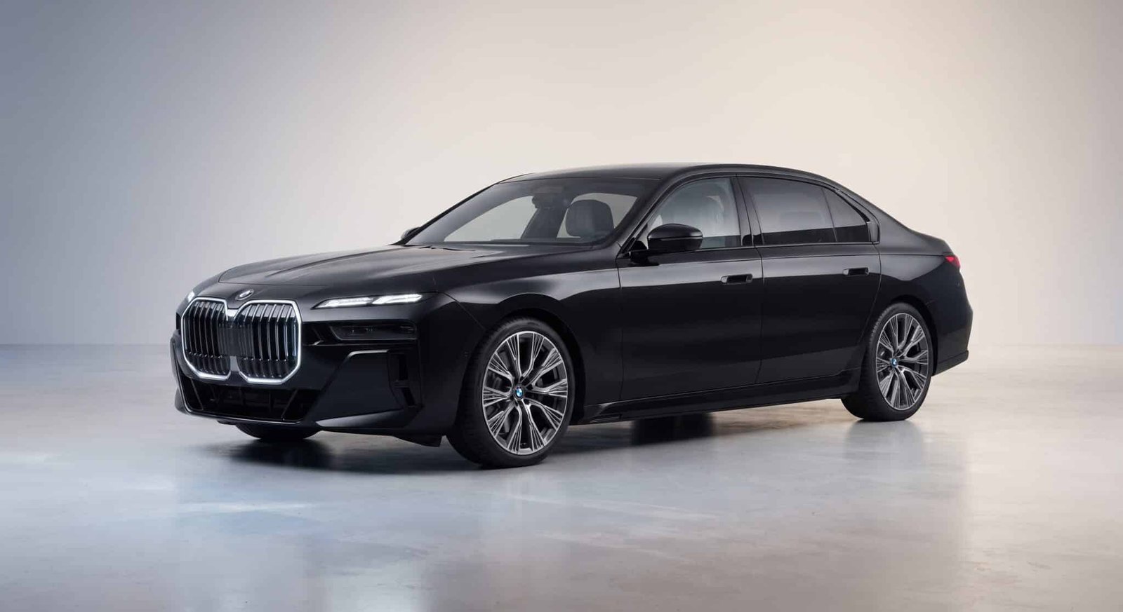 BMW 7 Series Executive Flagship Chauffeur Sedan Toronto