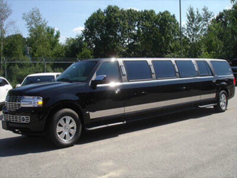 Luxury Markham Limo and Taxi Service | 24/7