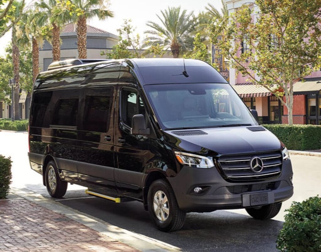 Best Richmond Hill to YYZ Airport Limo Service