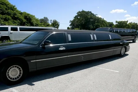 Ultimate YYZ To BUF Airport Toronto Limo Service | Booking