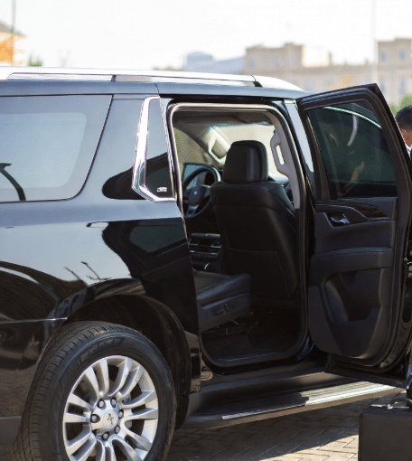 VVIP Toronto Limo luxury SUV with ample luggage space for Kingston families.