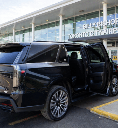 billy-bishop-airport-limo-toronto-skyline